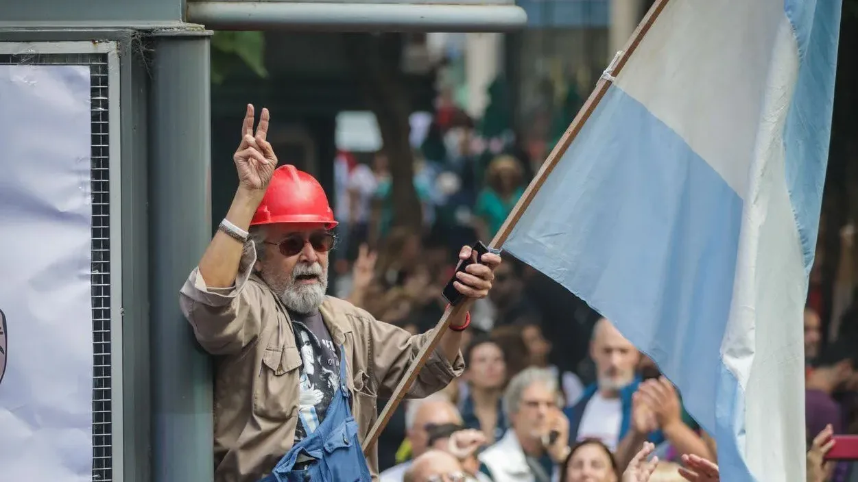 Proyección y Nación: apuntes para el resurgimiento